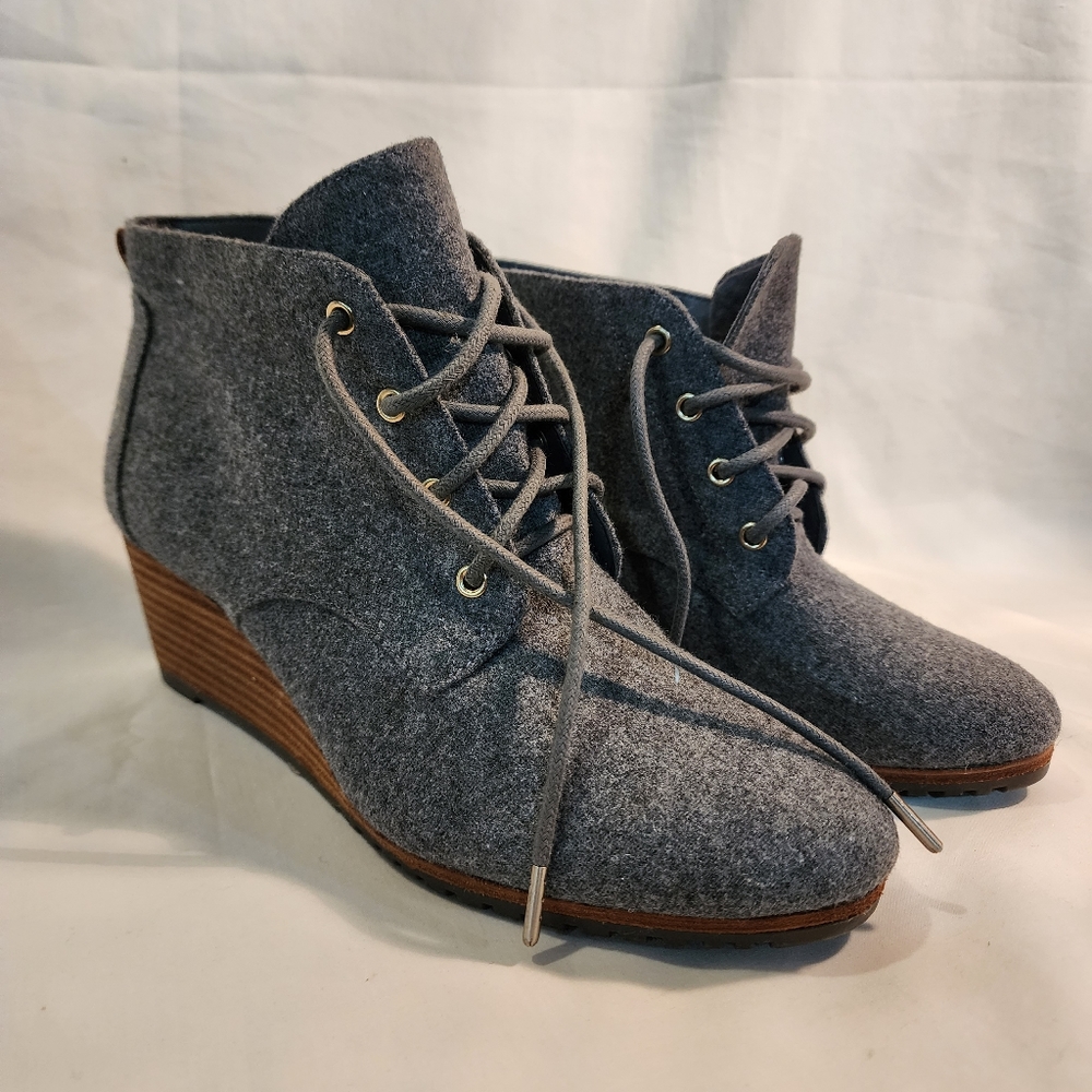 Dr Scholls Close Call Wedge Grey Bootie, size 10M
